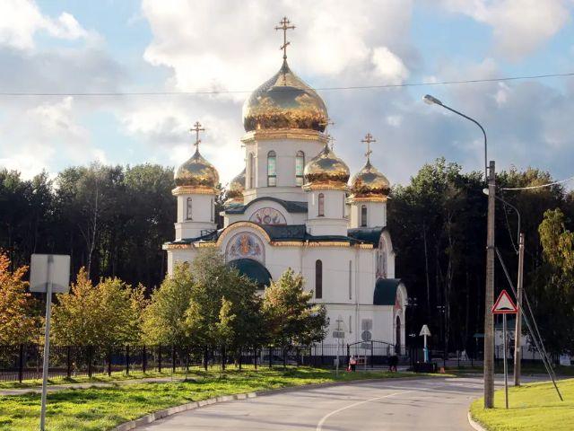 Храм Воздвижения Креста Господня (Спас на Каменке) — 3D-тур